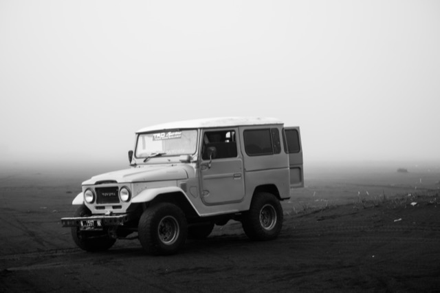 Jeep in the fog, Bromo